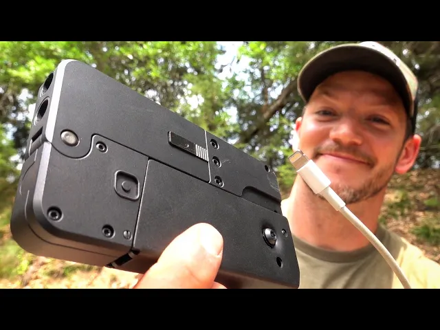 looks like a phone... but it s definitely not a phone!cellphone gun